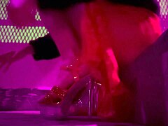 italian milf artemisia loves outdoor high heel smoking fetish solo session