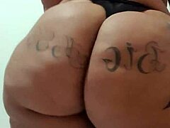 Sensual BBW Gordinha Overwhelmed by Solo Passion