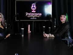 safada gótica gives sloppy blowjob and gets tits sucked hard