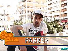 rubia española chupa pollas jugosas en todas posiciones