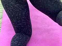 Ebony Milf's Thrilling Morning Workout Exposes Spread Pussy Desire