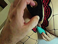 helloween hot devil chick bounces rebolas squirts toy in ass hole