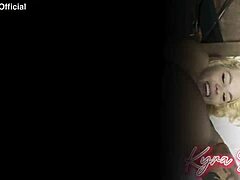 minha brincadeira de fisting tava t�o gostosa que camera man enfia bra�o no cuzinho