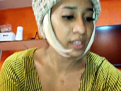 stepmom n i sharin bed fuckin her shaved pussy hard