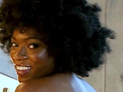 ana foxxx strips and jerks in supernova pmv