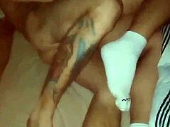 fudendo o cuzinho da casada bem gostoso no anal