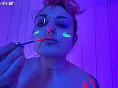 curvy chick with big natural tits does 4k rgb body paint twerk strip