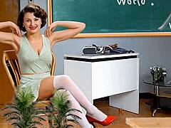 Torcelini delivers full school geography lesson on continents video