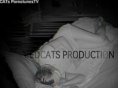 whoa, milf red cat's shaved pussy stretched by homemade machine while tied!