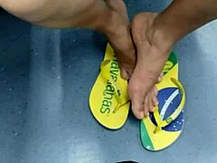 Brazilian mature flip flop shoeplay candid voyeur feet fetish hidden cam 🔥