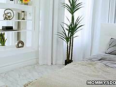 hey aderis quin rewards squirting gal ritchie with hot milf sex now