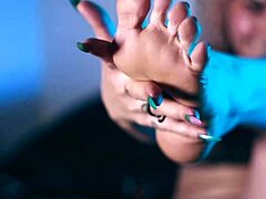 Gorgeous Marilou Evol's Hot Feet Worship Masturbation