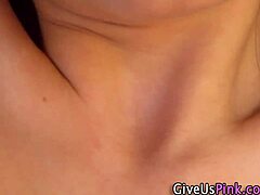 brunette spreads wide toying her juicy pussy deep 😍🔥🍆💦