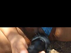 ebony babe fingers juicy pussy on solo date 😘