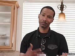 stepdaddy please ram your bbc deep in my teen ass 😩🍑