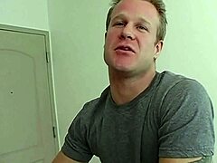 missed my flight so i made milf porn and took that facial
