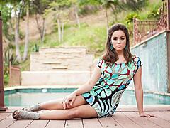 Naïve Hayley Begs for Jerk-Off in Sexy Celebrity Contest Game!