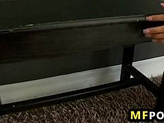WATCH ATHLETIC MEGAN JONES SHOVE TOYS IN PUSSY!
