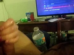 oily hj relaxation with messy cumshot 💦😏
