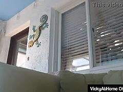 Vicky Vette Vibes Wet Muff On Webcam With Huge Toys