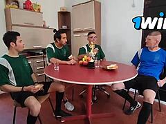 namorada sucking her boyfriend's whole soccer team deep
