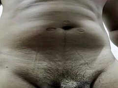 ashira's pretty pussy cums hard during video call sex on her menstrual day! 💕📱😘