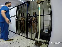 Asiatiska Mina Amis backstage-förnedring träffar hårt känslomässigt