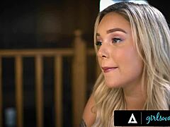 kali roses craves violet myers' all-natural lesbian pussy licking