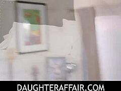 Stiefvater bringt Sidra Garage-Sex bei sie liebt jeden harten Stoß