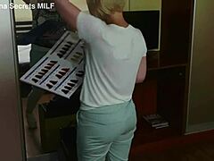 Cheeky StepMom Serves StepSon Two Big Protein Loads From Her Juicy Ass