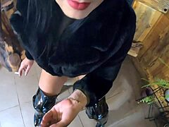 Milfycalla deepthroats cum-covered in fur coat shiny boots