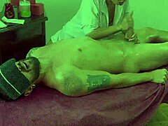 massagem relaxante vira punheta t�ntica no gostoso 😏💦