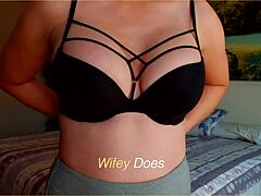 Milf flashes big tits in hot bras!