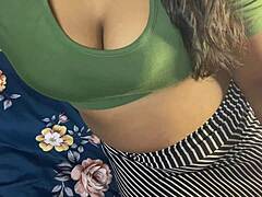 Indian Fingering Exotic Khala's Daughter Squirts During Wedding Fuck Hindi