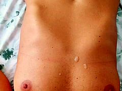 wanna watch 2024's hottest amateur cumshot collection?