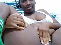 can you finger this tight wet pussy while i seduce you on spring break?