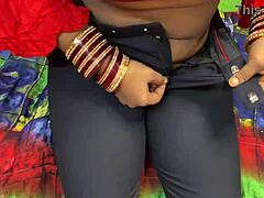 bua ki ladki ko choda jab akeli