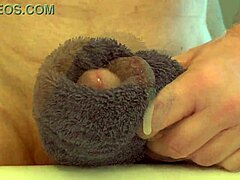 me masturbating to orgasm 17