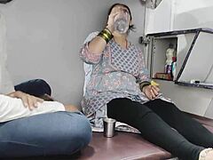 Step mother in law fuck in train kashmir to kanyakumari
