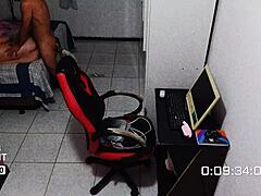 casada traindo o marido com vizinho da casa ao lado