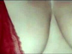 我操了我朋友的辣老婆，她叫得那么大声