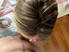 Przygotowałem śniadanie dla macochy, ale ona pragnęła mojego kutasa 😳