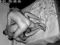 Дикая оргия мужиков, пойманная в гостиничном номере