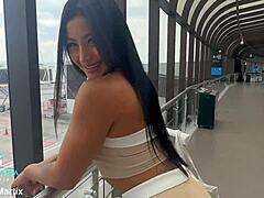 Előzetes - Mariana Martix spriccel rimjob közben nagy farkon nyilvános kiránduláson.