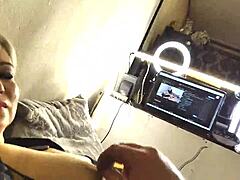 Aimee dögös milf uralkodik a házas faszszopók királynőjeként