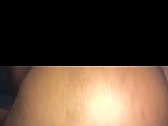 Geil amatőr ribanc vesz nagy faszt a szűk picsájába gyors kemény baszáshoz.