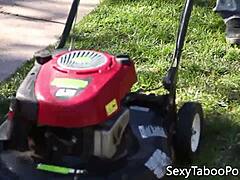 Amaterska beba liže pičku dok je jebu