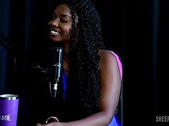 Emily Louise Dan Tifany Rocha Bersinar Dalam Lingerie Merah Lutsinar Kompilasi Bahagian 1