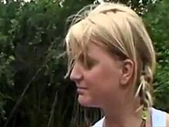 KATSO TÄMÄ RANSKALAINEN LAULU, SITTEN VANHA MIES OTTAA YLI!!