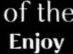 Интензивно опипване на заоблена блондинка милф стъпмайка с голяма путка и цици докато говори